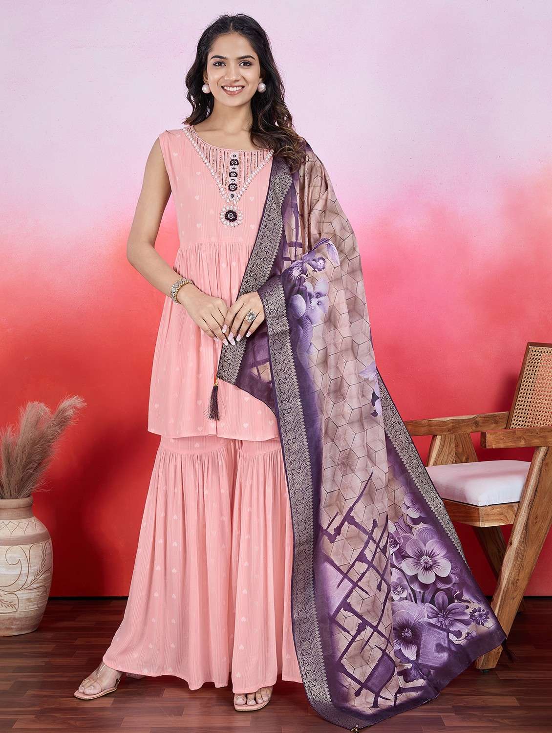 women sleeveless kurta sharara with dupatta set - 21766922 -  Zoom Image - 0