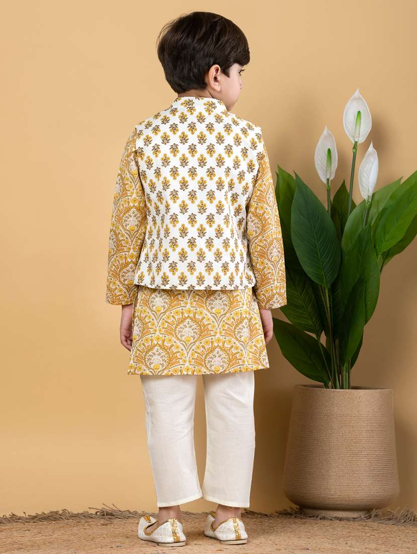 boys printed long sleeves kurta pyjama with jacket set - 21766929 - Standard Image - 3