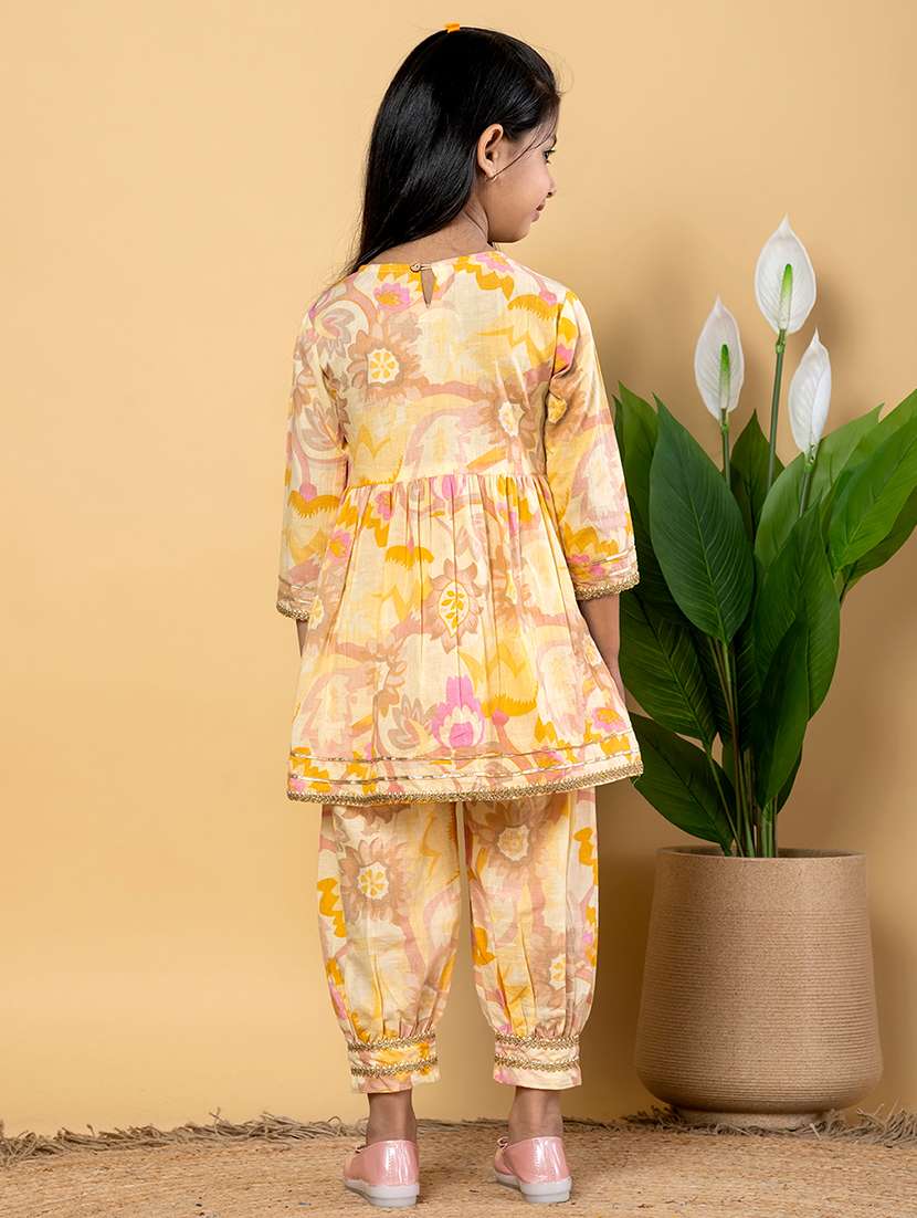 girls three quarter sleeve kurta salwar set - 21766963 -  Standard Image - 3
