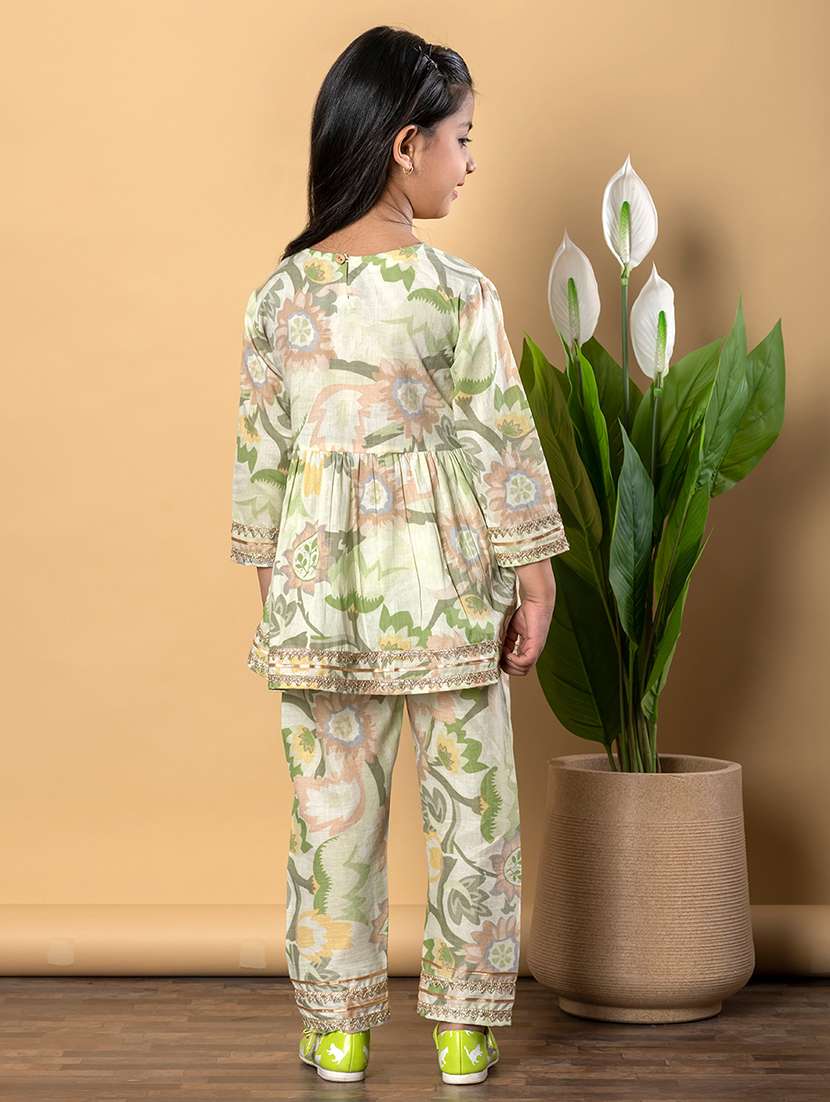 girls three quarter sleeve kurta pant set - 21766981 -  Standard Image - 3