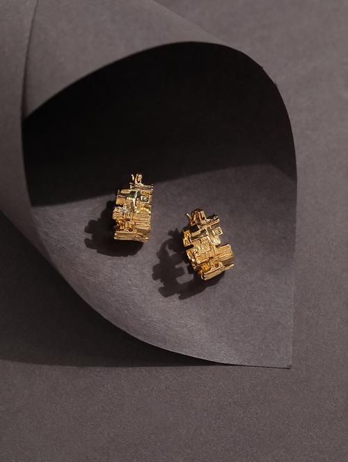 gold alloy party wear stud earrings - 21775432 - Standard Image - 0