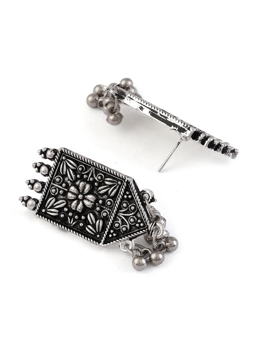 alloy silver necklace earring jewellery set - 21775567 - Standard Image - 5