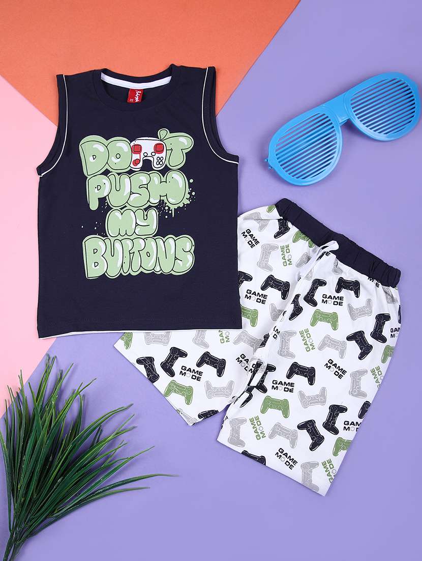 boys printed t-shirt & shorts casual wear set