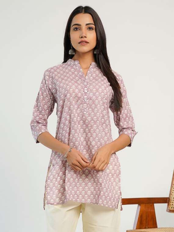 women three quarter sleeve straight kurti
