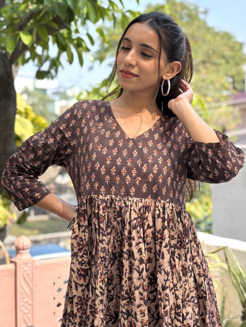 women printed fit & flare ethnic dress - 21784932 - Standard Image - 5