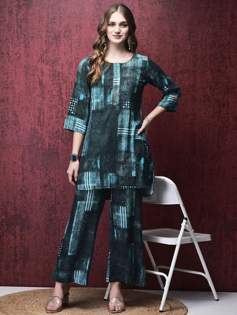 women three quarter sleeve ethnic co-ord set