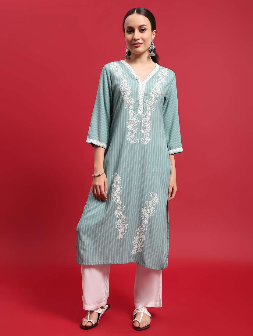women printed three quarter sleeve kurta pant set