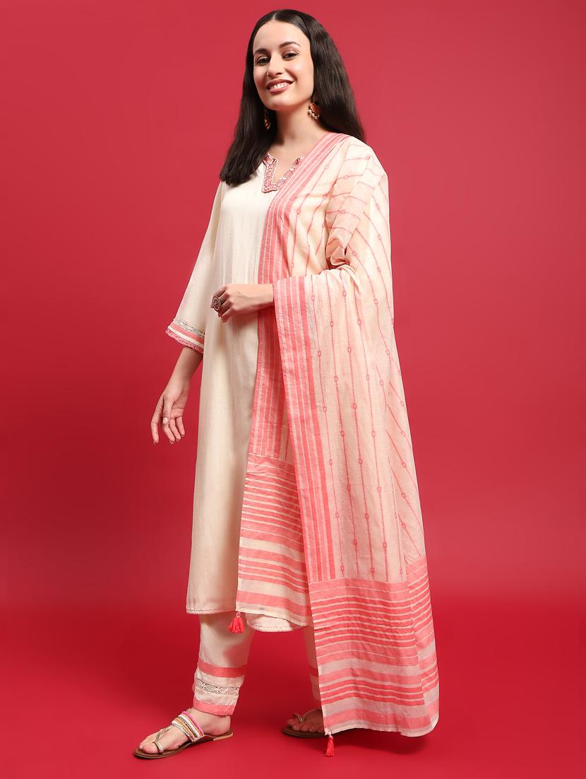 women three quarter sleeve kurta pant with dupatta set - 21785507 - Standard Image - 3