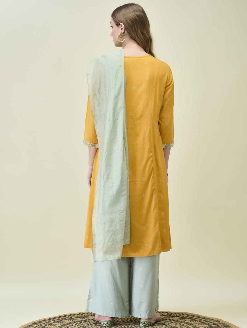 women three quarter sleeve kurta palazzo with dupatta set - 21785518 - Standard Image - 3