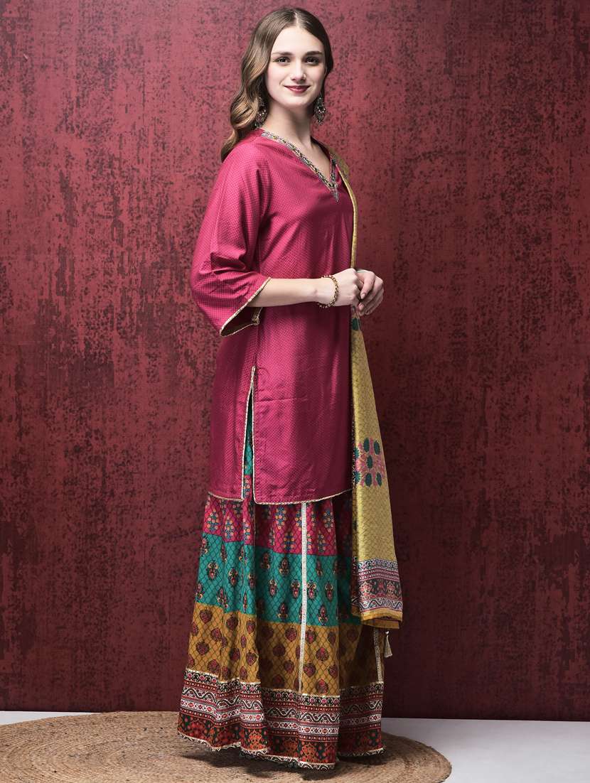 women three quarter sleeve kurta palazzo with dupatta set - 21785524 - Standard Image - 3