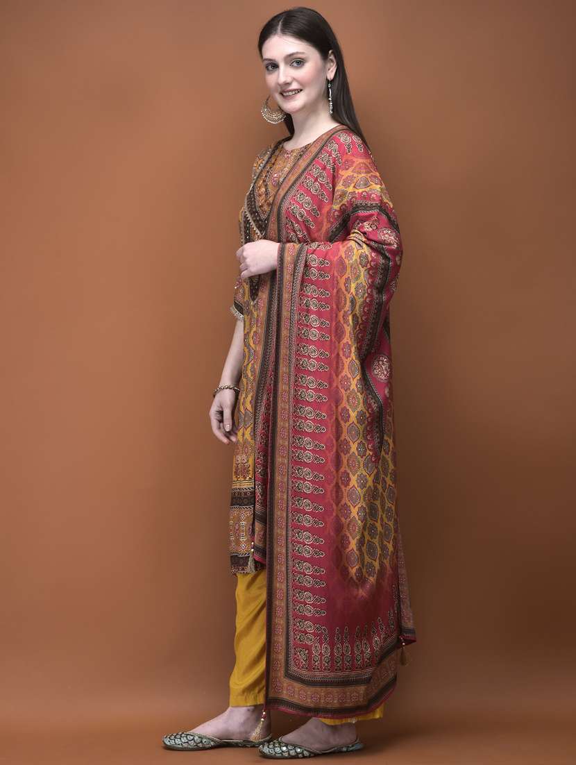 women three quarter sleeve kurta pant with dupatta set - 21785525 - Standard Image - 3