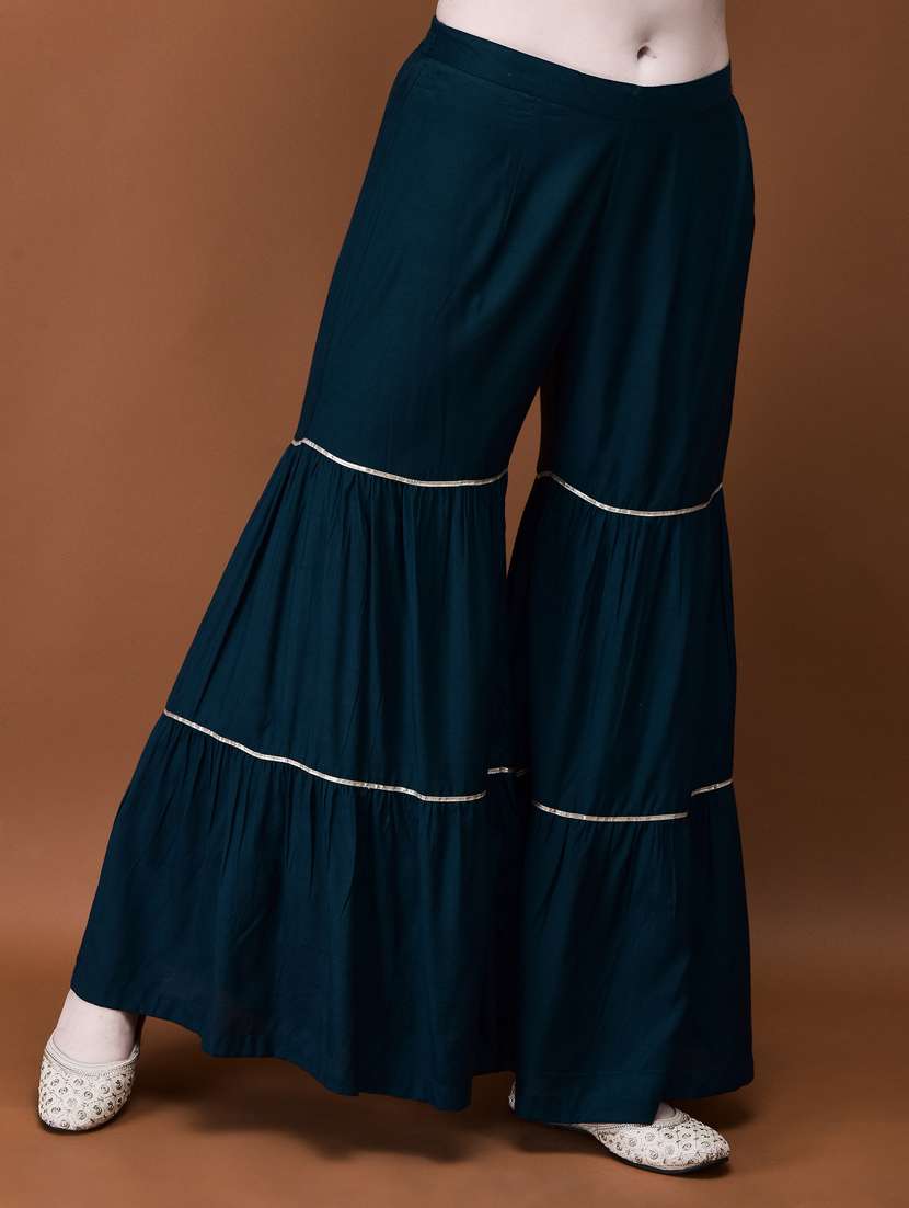 women three quarter sleeve kurta sharara with dupatta set - 21785530 -  Standard Image - 5