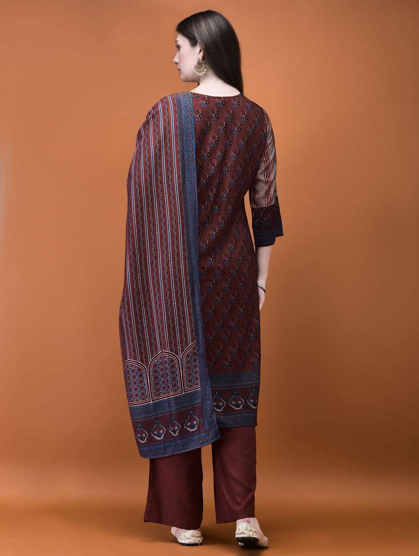 women three quarter sleeve kurta pant with dupatta set - 21785533 -  Standard Image - 3