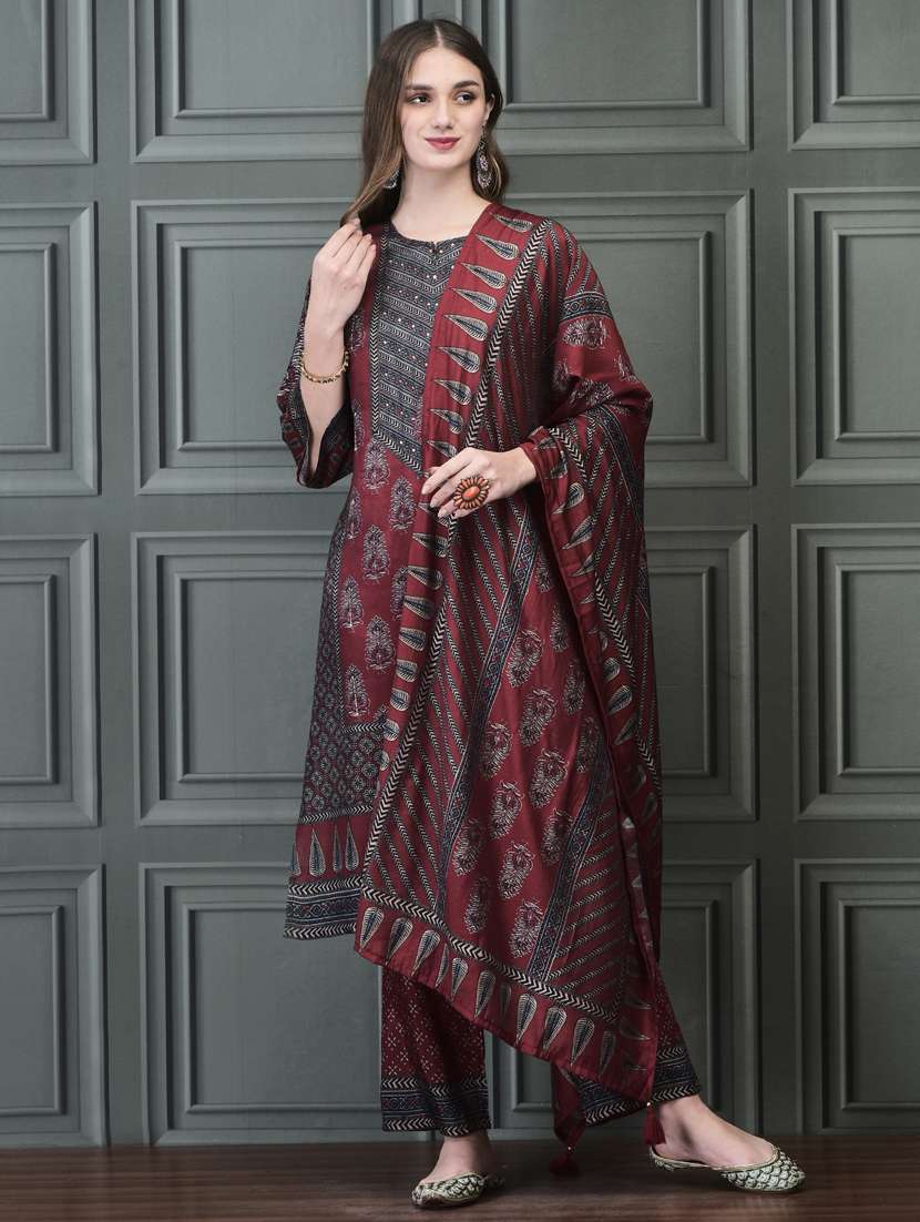 women three quarter sleeve kurta pant with dupatta set