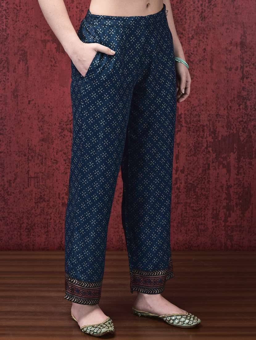 women three quarter sleeve kurta pant with dupatta set - 21785535 -  Standard Image - 5