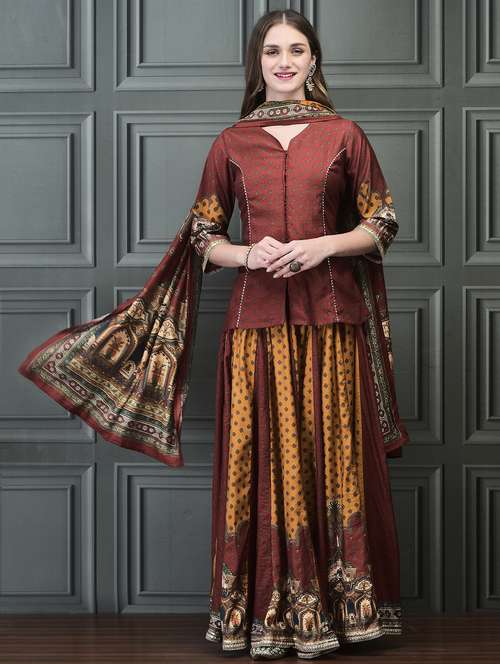 women maroon paisley printed kurta skirt with dupatta set - 21785539 -  Standard Image - 0