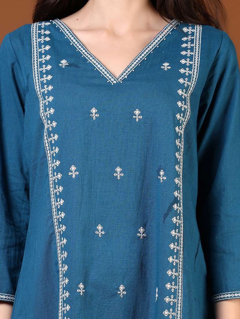 women embroidered three quarter sleeve a-line kurta - 21785550 - Standard Image - 5