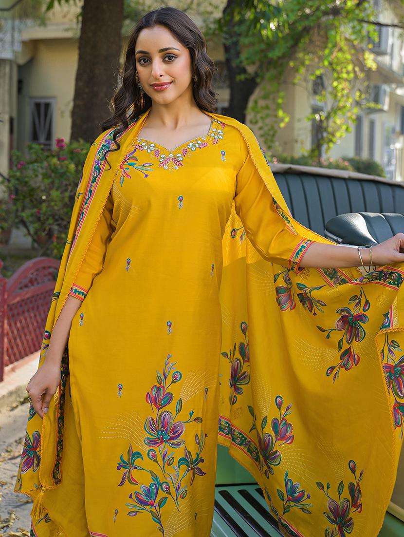 women three quarter sleeve kurta pant with dupatta set - 21785660 - Standard Image - 3