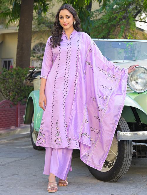 women three quarter sleeve kurta palazzo with dupatta set - 21785670 - Standard Image - 0