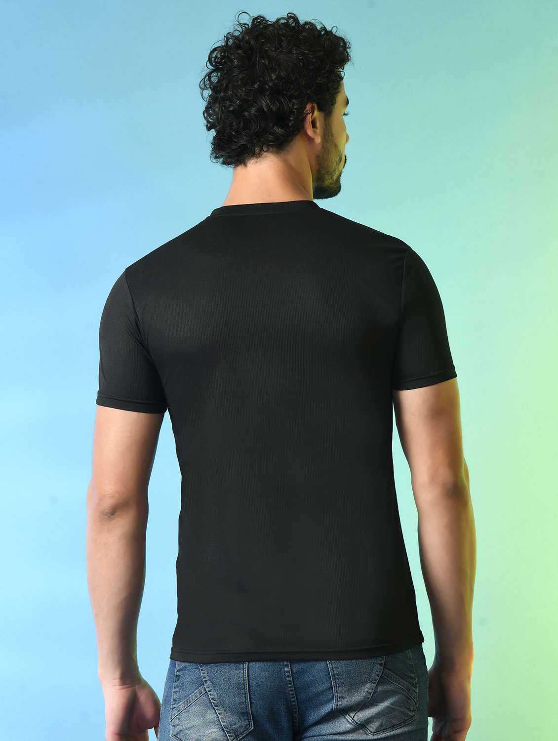 men short sleeves plain t-shirt - 21786388 -  Standard Image - 3