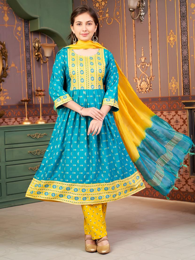 girls three quarter sleeve kurta pant with dupatta set