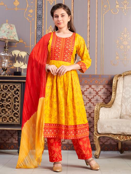 girls three quarter sleeve kurta pant with dupatta set - 21786432 -  Standard Image - 0
