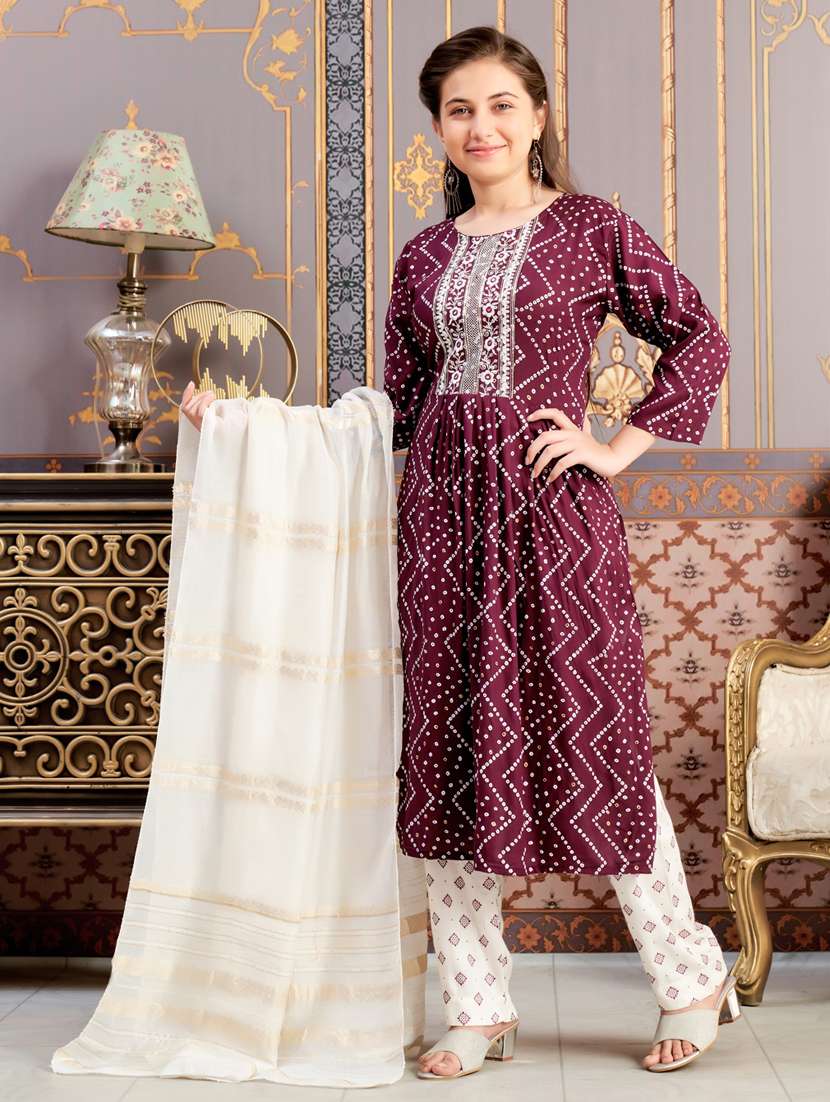 girls three quarter sleeve kurta pant with dupatta set - 21786443 - Zoom Image - 0