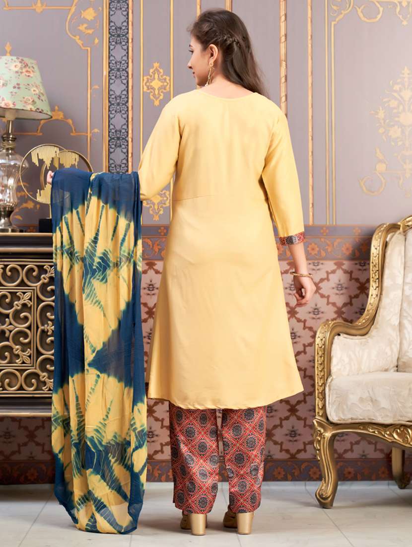girls printed kurta and pant with dupatta - 21786458 -  Standard Image - 3