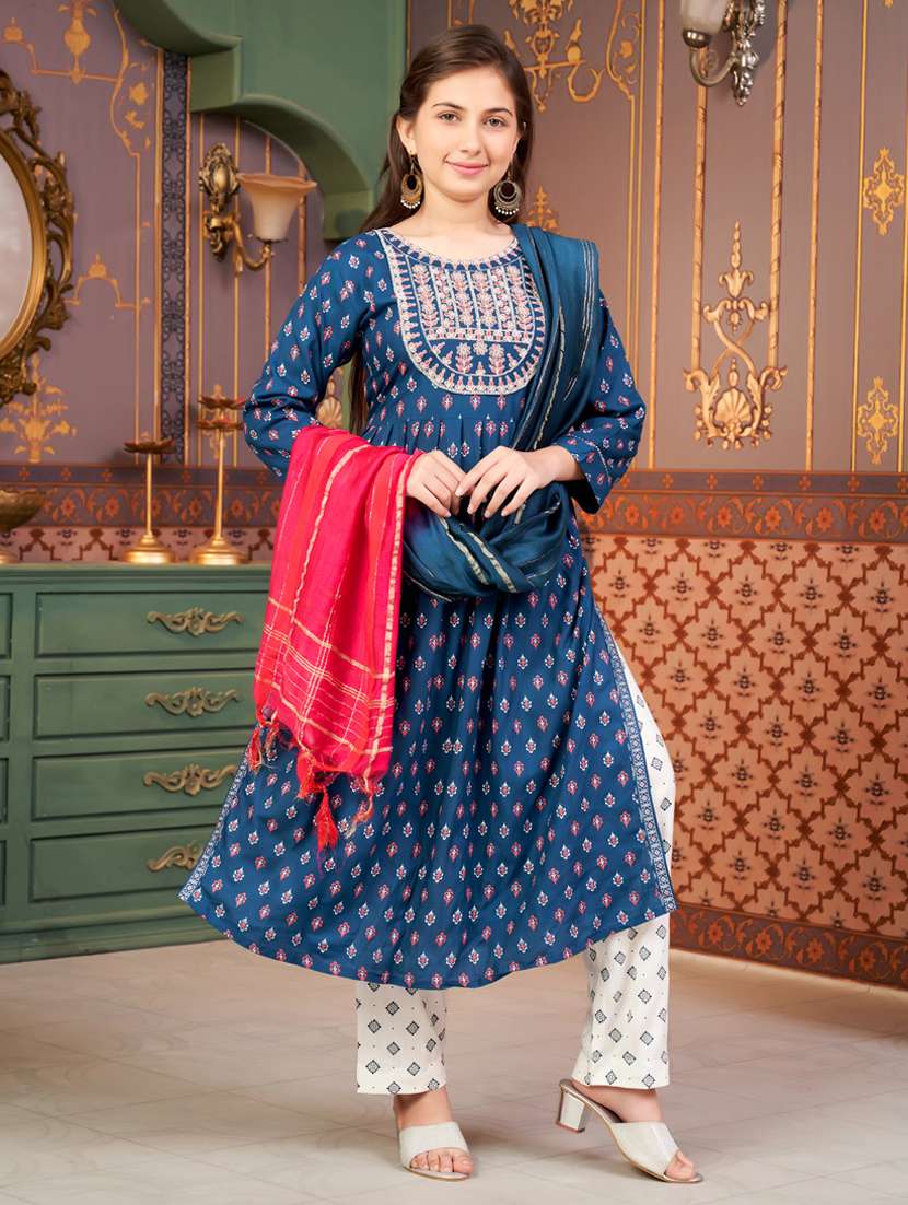 girls printed kurta and palazzo with dupatta - 21786464 - Zoom Image - 0