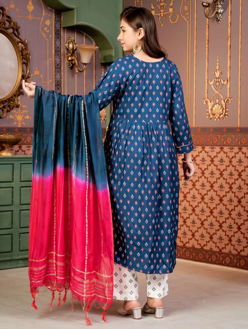 girls printed kurta and palazzo with dupatta - 21786464 - Standard Image - 3