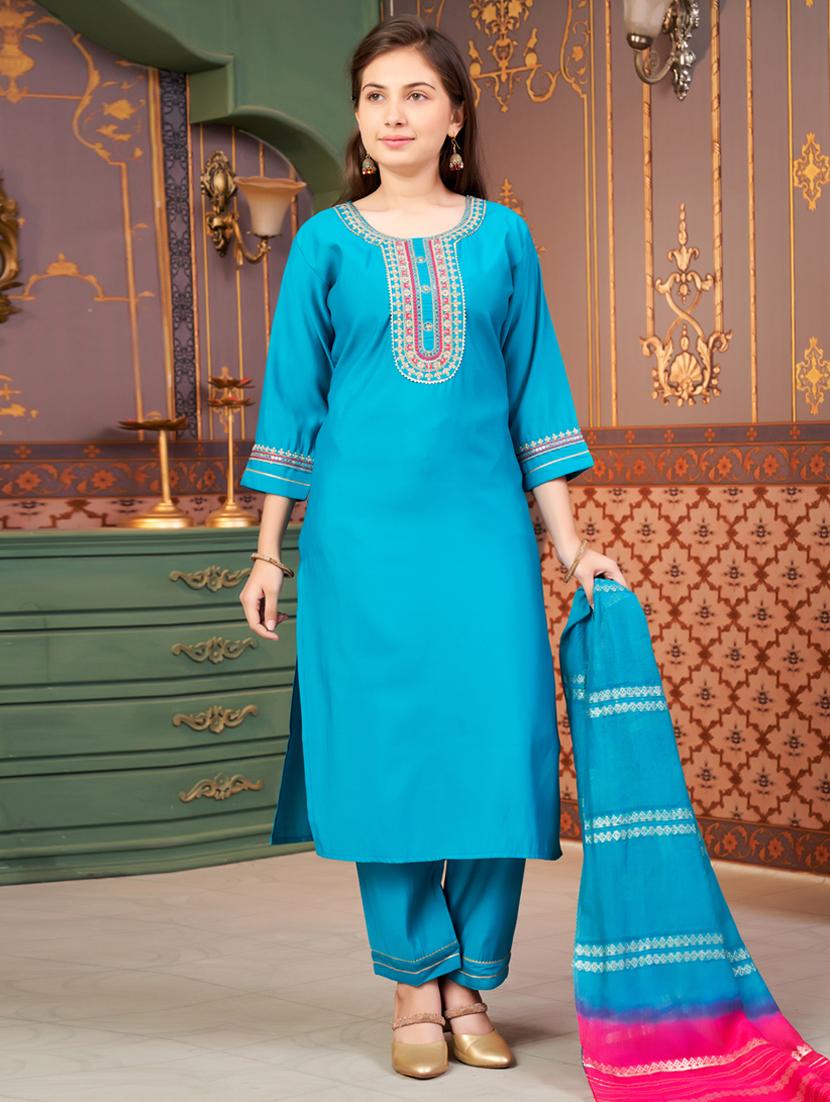girls embroidered kurta and pant with dupatta - 21786526 - Zoom Image - 0