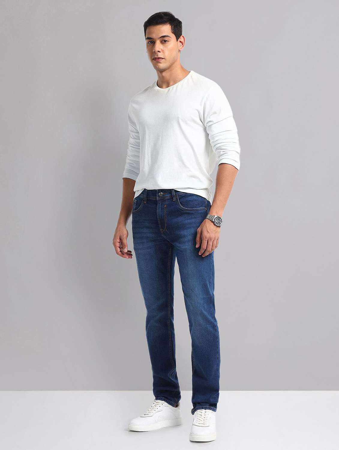 men mid rise washed jeans - 21786616 -  Standard Image - 3