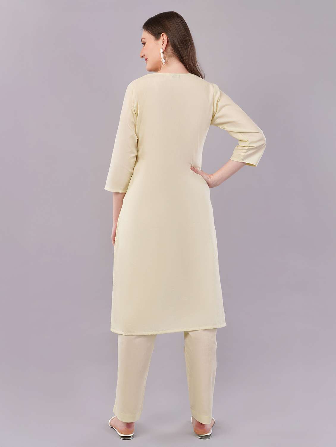 women three quarter sleeve kurta pant with dupatta set - 21786762 -  Standard Image - 3