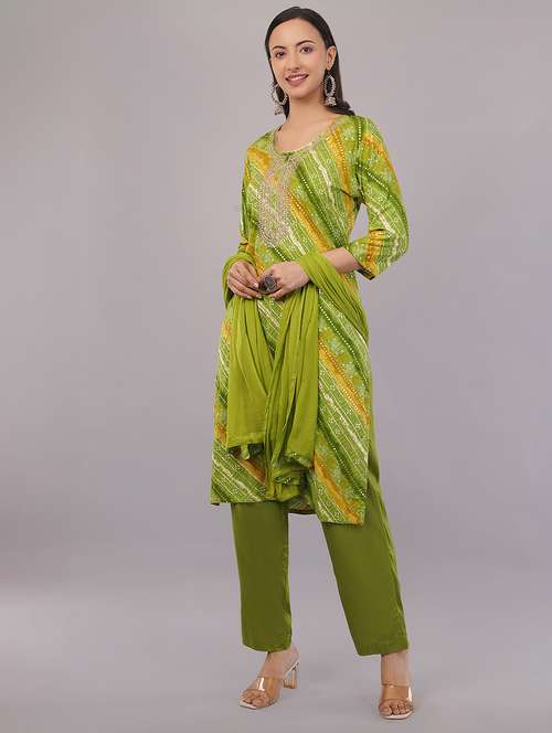 women three quarter sleeve kurta pant with dupatta set - 21786775 - Standard Image - 0