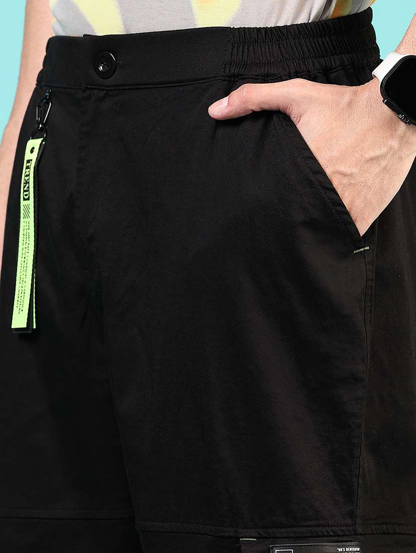 men mid rise solid cargo - 21787369 - Standard Image - 5