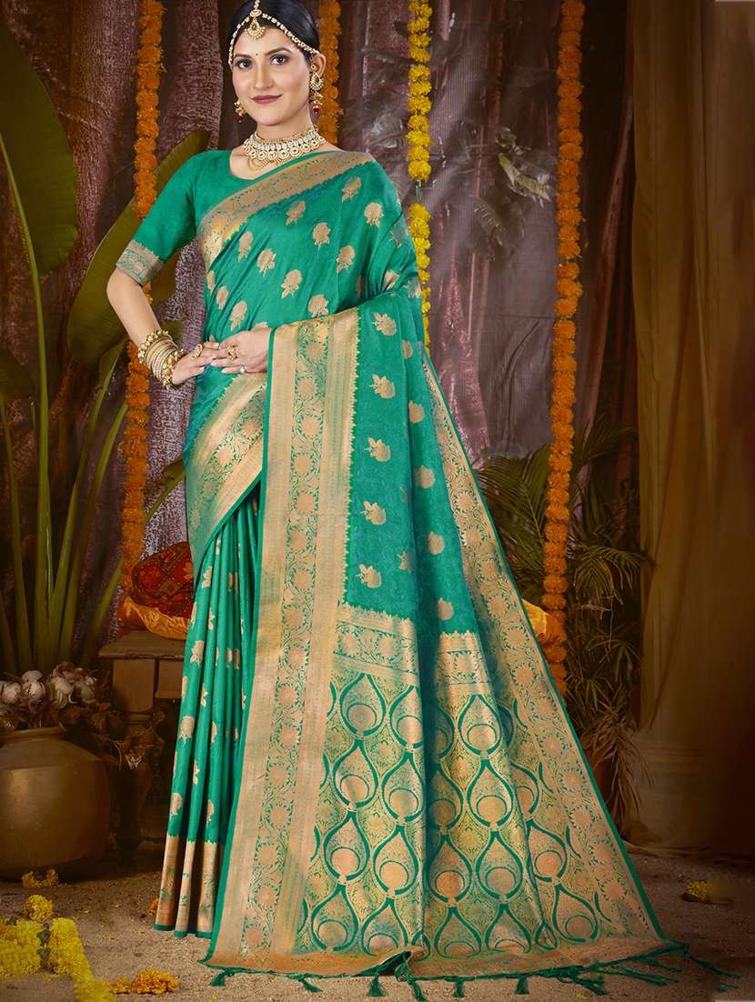 women self design banarasi festive wear saree with blouse - 21789666 - Zoom Image - 0