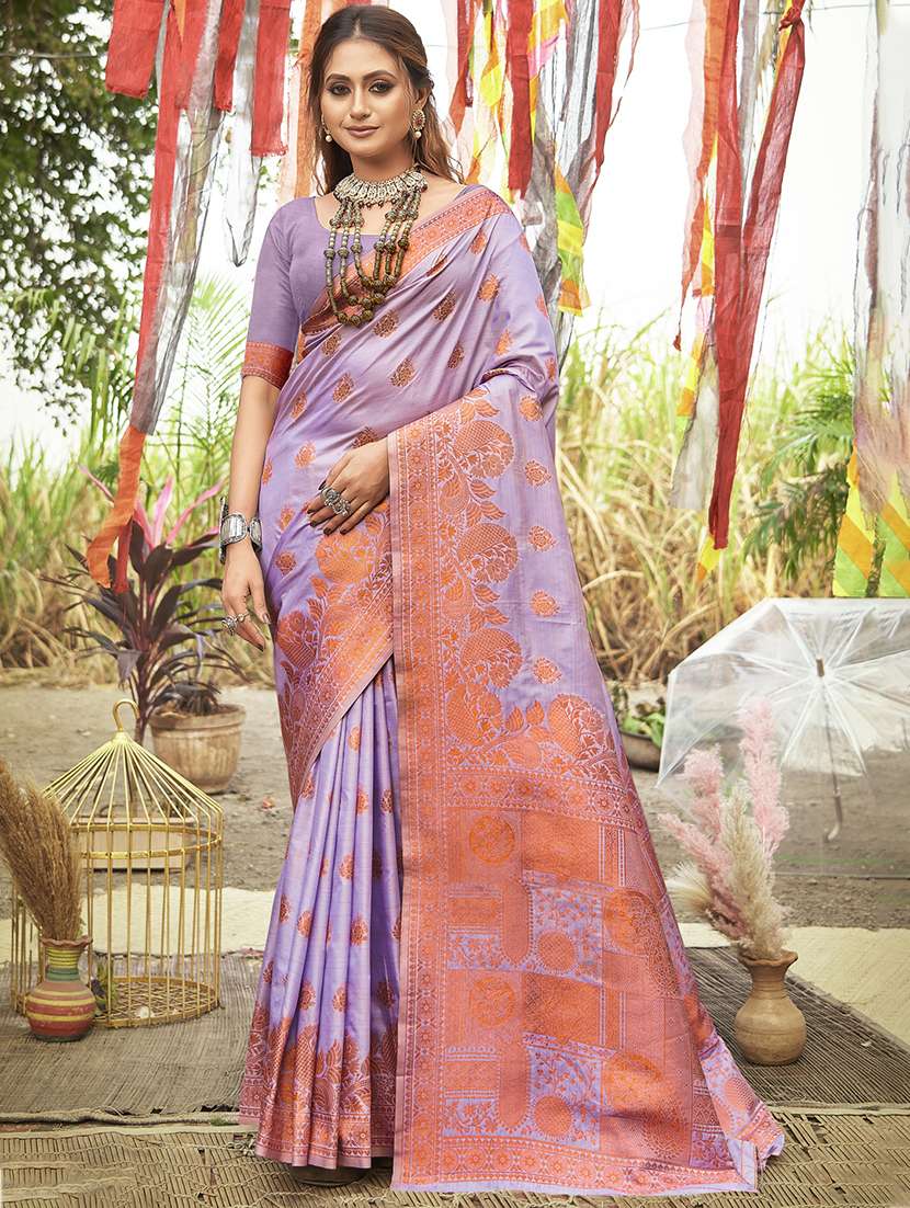 women self design banarasi saree with blouse - 21789702 -  Zoom Image - 0
