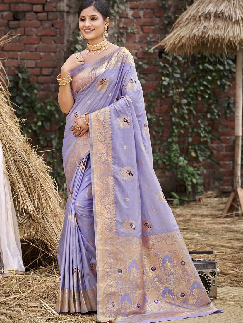 women self design banarasi festive wear saree with blouse - 21789719 - Zoom Image - 0