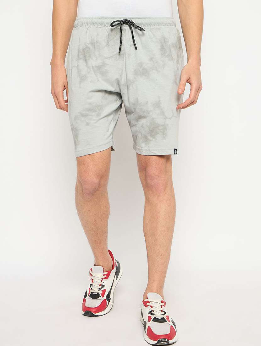 men printed mid rise shorts - 21790983 - Zoom Image - 0
