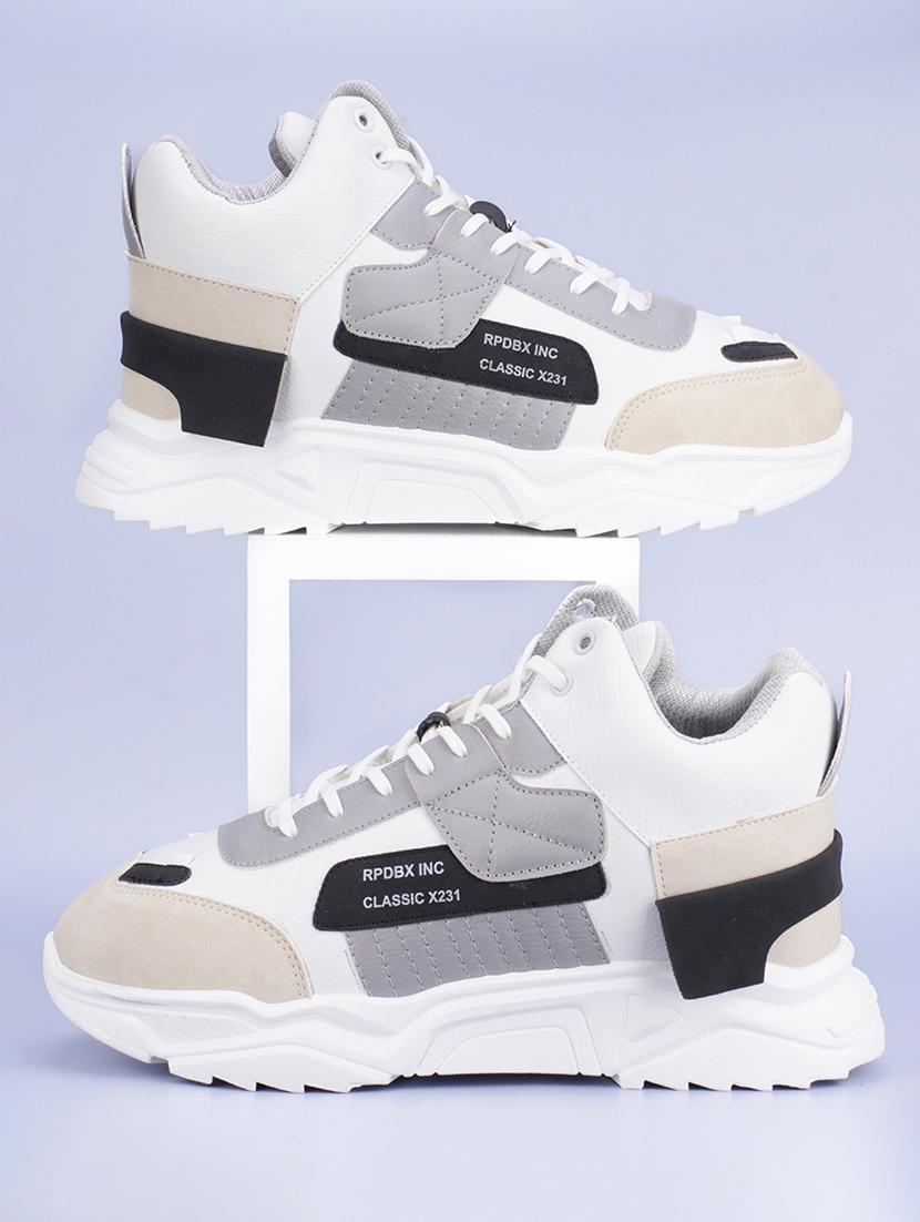 men white lace up sneaker