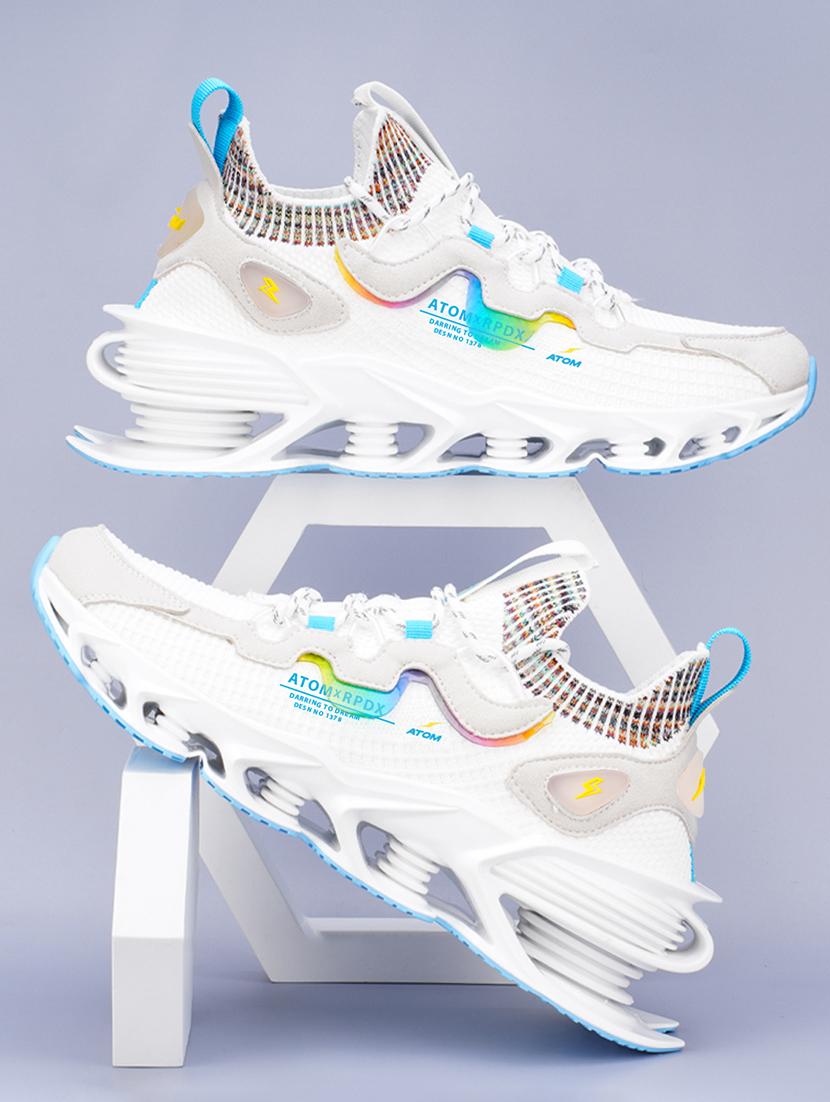 men white lace up sneaker
