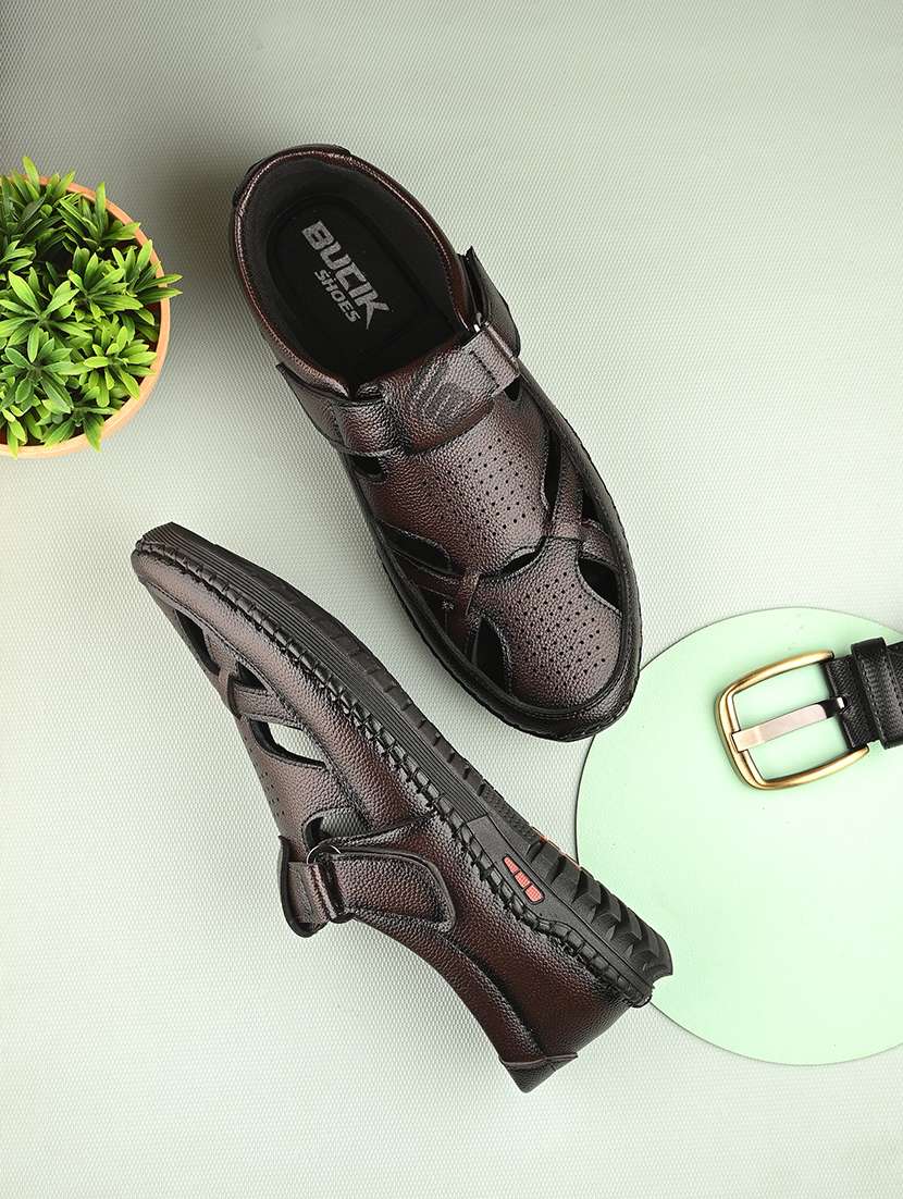 men brown fisherman sandal