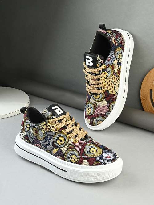 men self design lace up sneaker - 21794246 -  Standard Image - 0