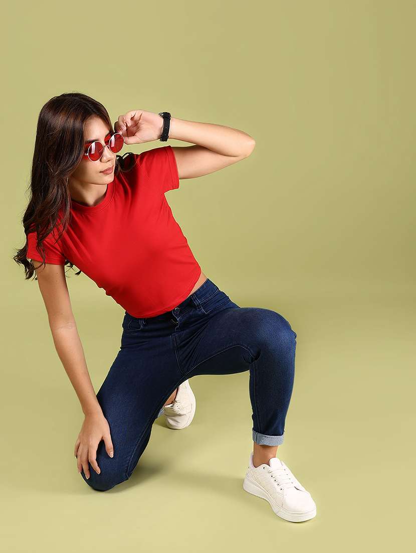 women red solid short sleeve crop t-shirt - 21795109 -  Standard Image - 5