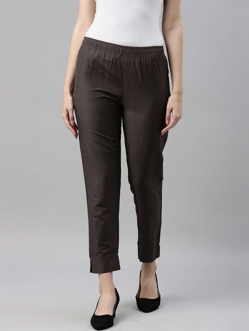women solid mid rise ankle length tapered pant