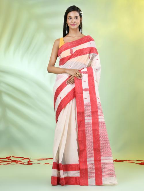 women off white handloom saree - 21839474 - Standard Image - 0