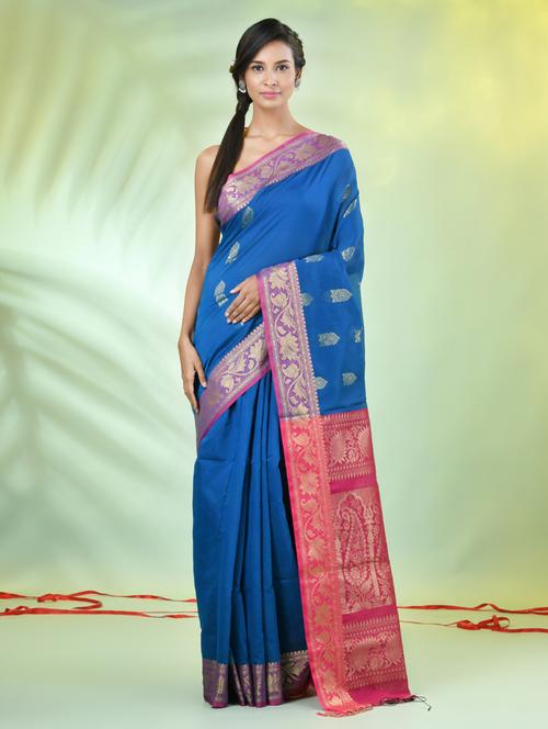 women self design bordered saree with blouse - 21839480 - Standard Image - 0