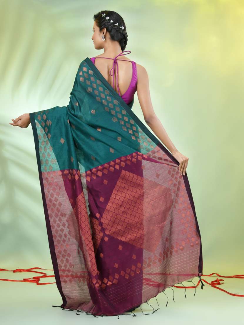 women self design zari weave handloom saree with blouse - 21839489 - Standard Image - 3