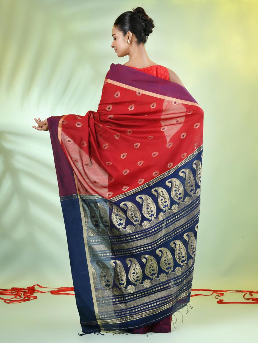women red handloom saree with blouse - 21839508 - Standard Image - 3