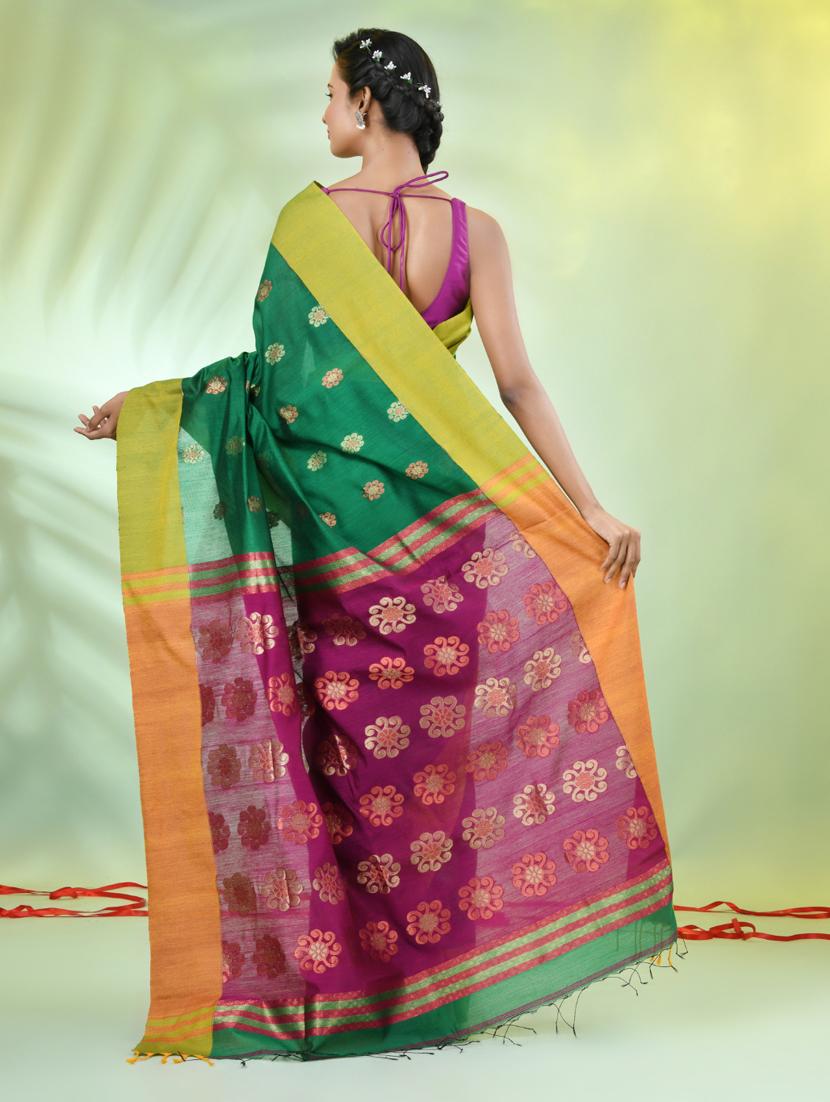 women green handloom saree with blouse - 21839512 - Standard Image - 3